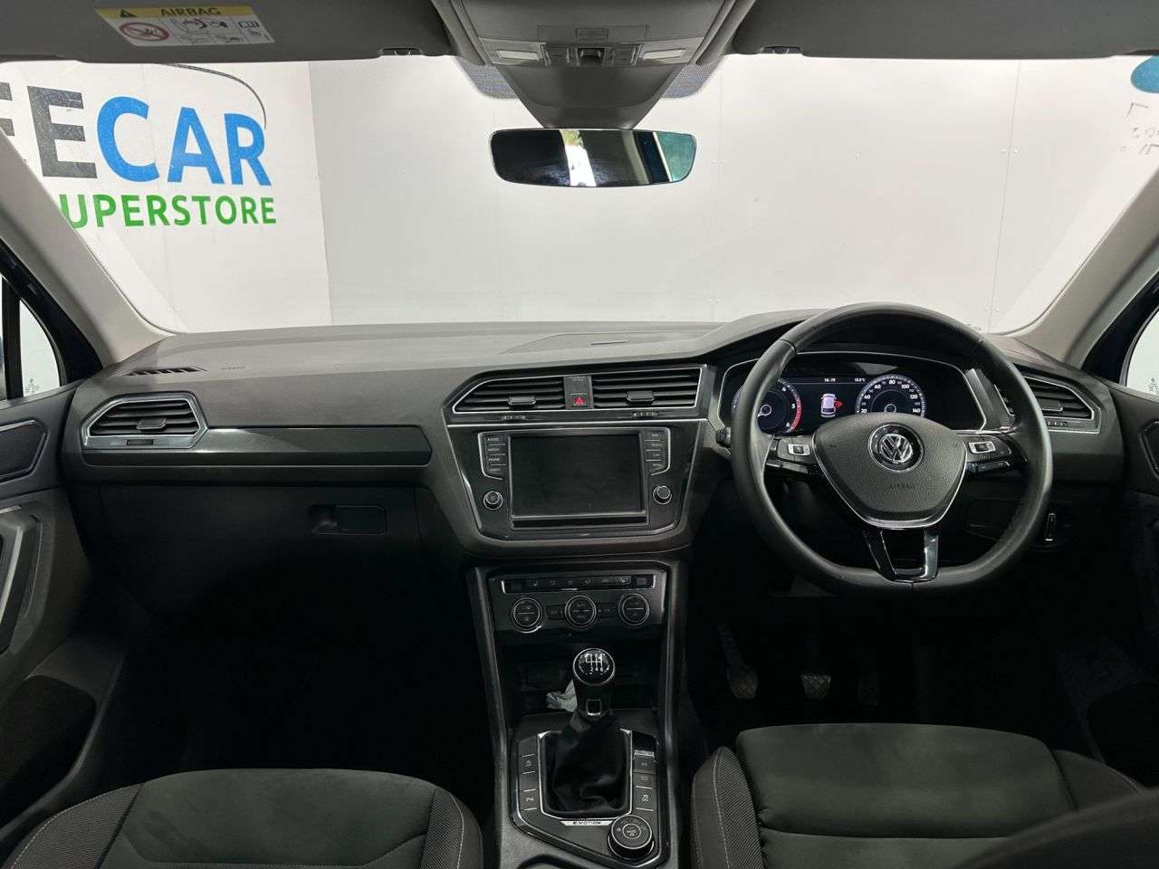2017 VOLKSWAGEN TIGUAN 2017 VOLKSWAGEN TIGUAN