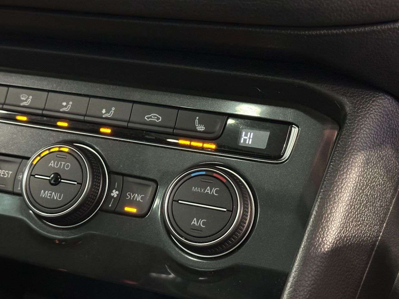 2017 VOLKSWAGEN TIGUAN 2017 VOLKSWAGEN TIGUAN