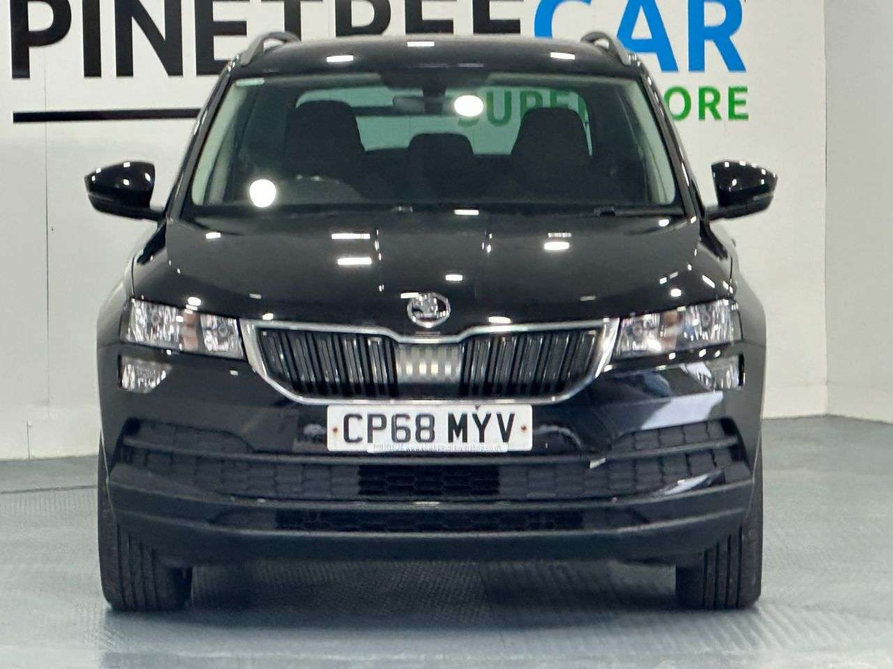 A 2018 SKODA KAROQ 1.6 TDI SE SUV 5dr Diesel Manual Euro 6 (s/s) (115 ps) A 2018 SKODA KAROQ 1.6 TDI SE SUV 5dr Diesel Manual Euro 6 (s/s) (115 ps)