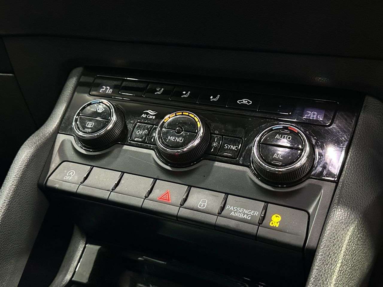 2018 SKODA KAROQ 2018 SKODA KAROQ