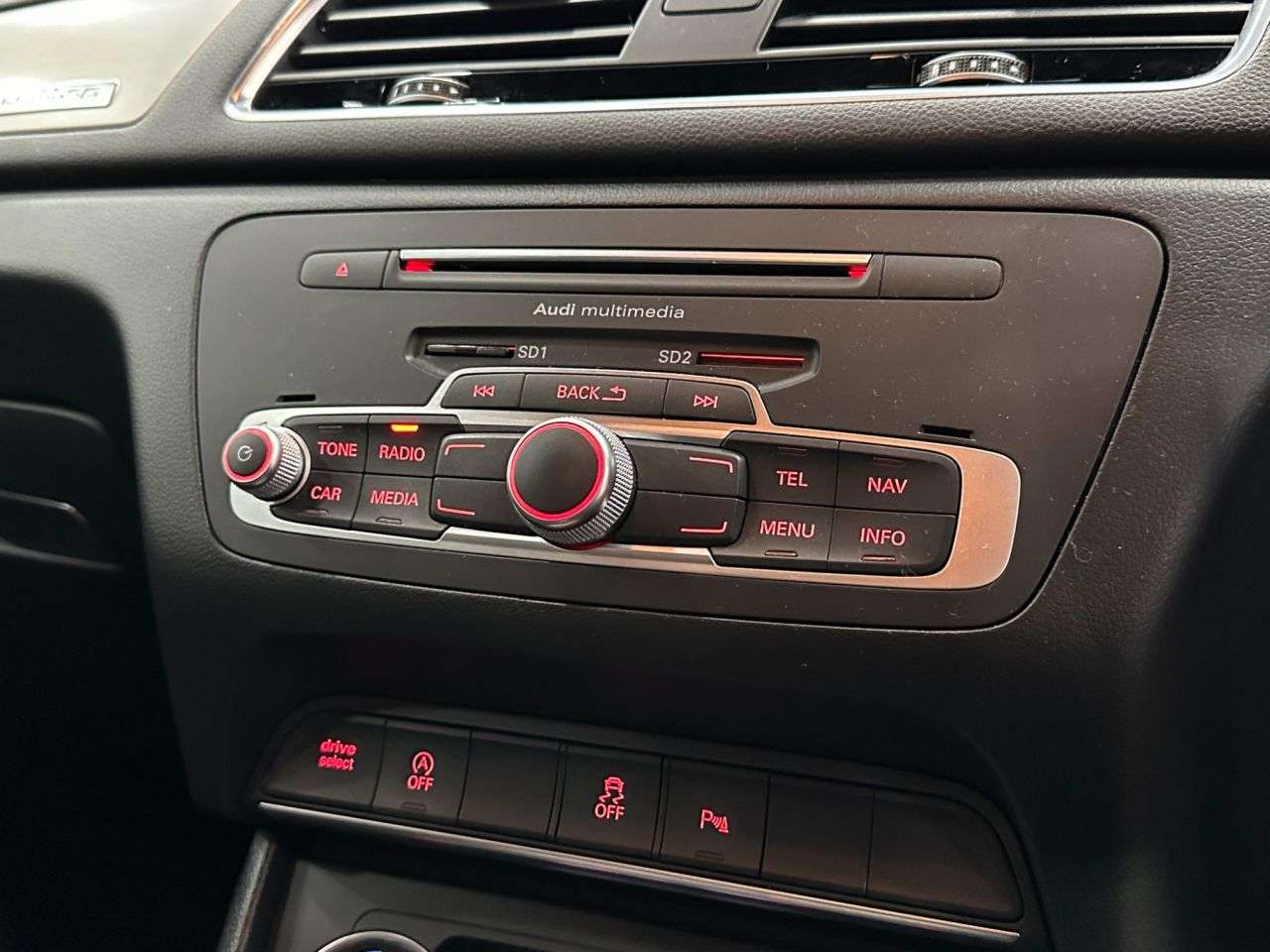 2016 AUDI Q3 2016 AUDI Q3