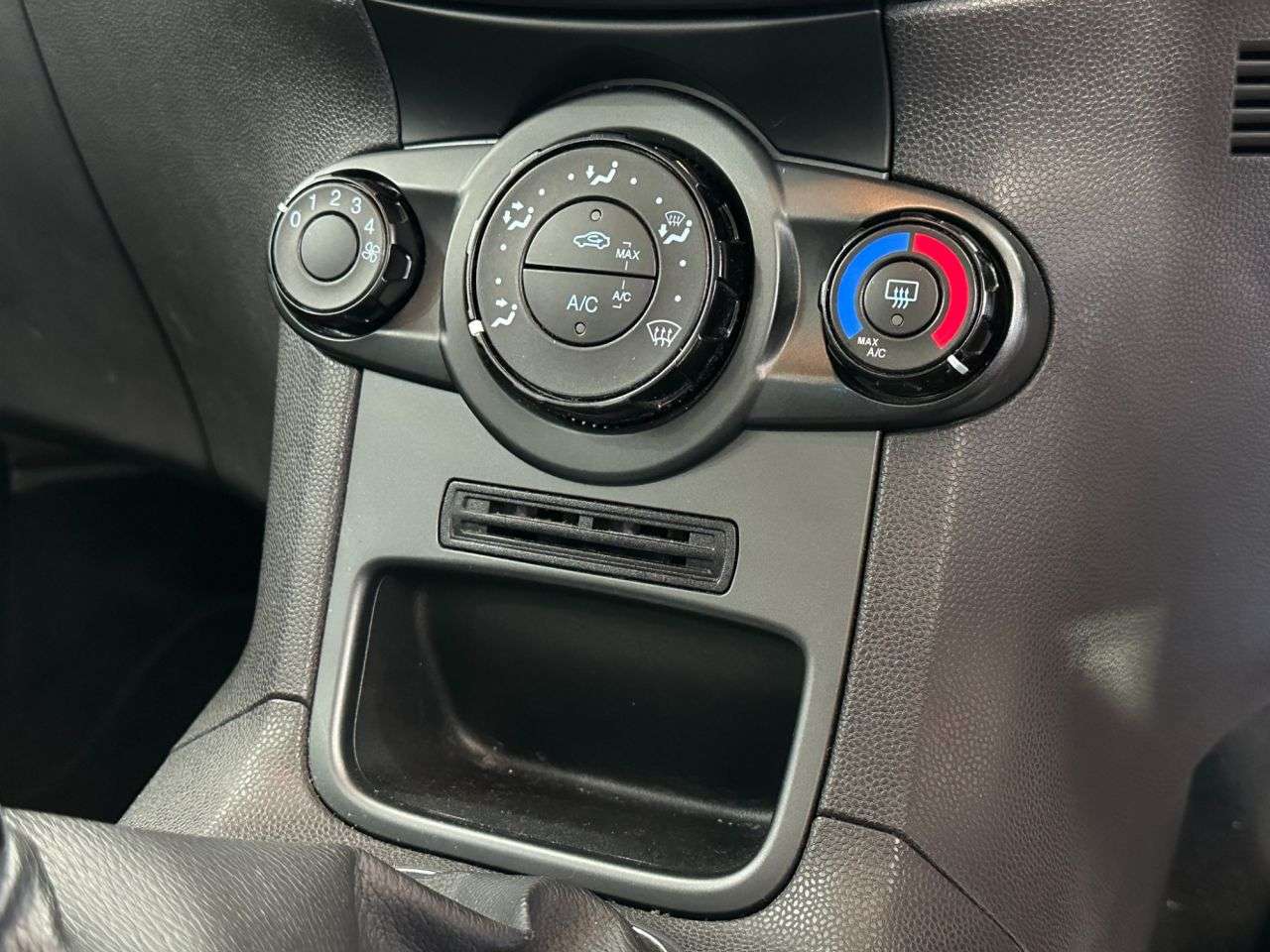 2014 FORD FIESTA 2014 FORD FIESTA