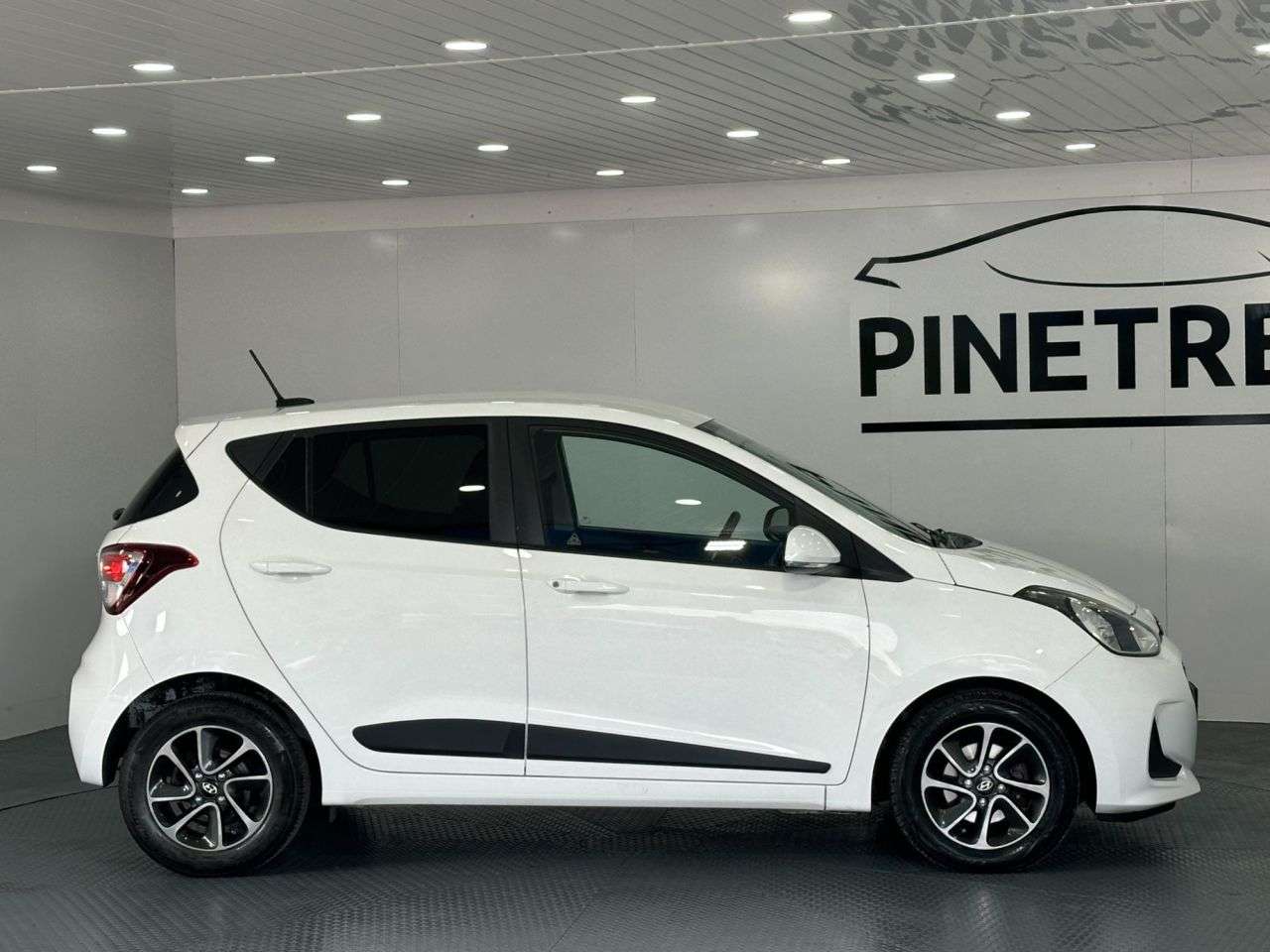 2017 HYUNDAI I10 2017 HYUNDAI I10