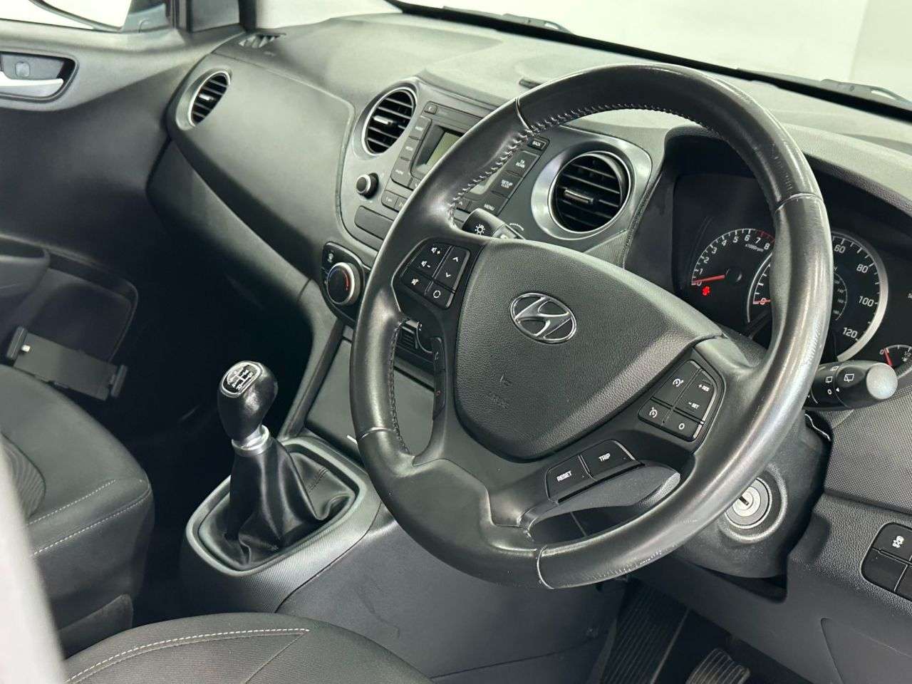 2017 HYUNDAI I10 2017 HYUNDAI I10