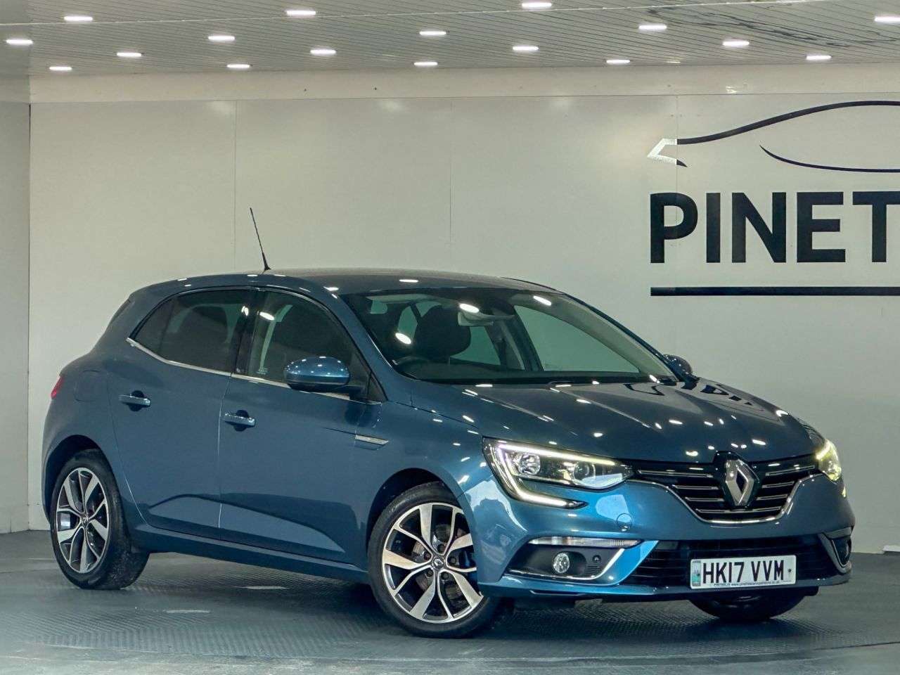 A 2017 RENAULT MEGANE 1.6 dCi Dynamique S Nav Hatchback 5dr Diesel Manual Euro 6 (s/s) (130 ps) A 2017 RENAULT MEGANE 1.6 dCi Dynamique S Nav Hatchback 5dr Diesel Manual Euro 6 (s/s) (130 ps)