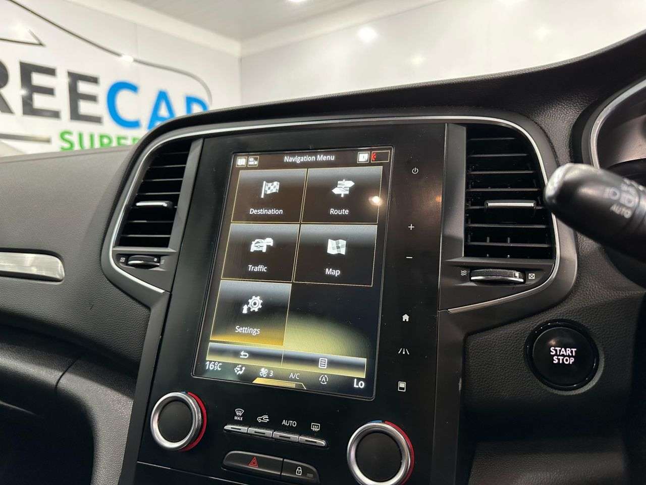 2017 RENAULT MEGANE 2017 RENAULT MEGANE