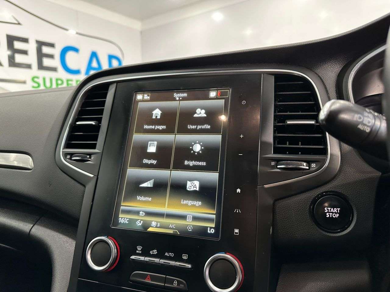 2017 RENAULT MEGANE 2017 RENAULT MEGANE