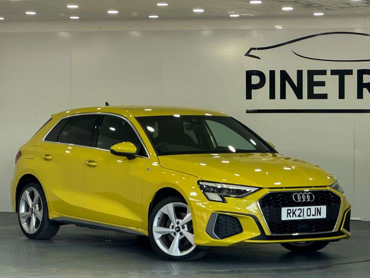 A 2021 AUDI A3 1.4 TFSIe 40 S line Sportback 5dr Petrol Plug-in Hybrid S Tronic Euro 6 (s/ A 2021 AUDI A3 1.4 TFSIe 40 S line Sportback 5dr Petrol Plug-in Hybrid S Tronic Euro 6 (s/