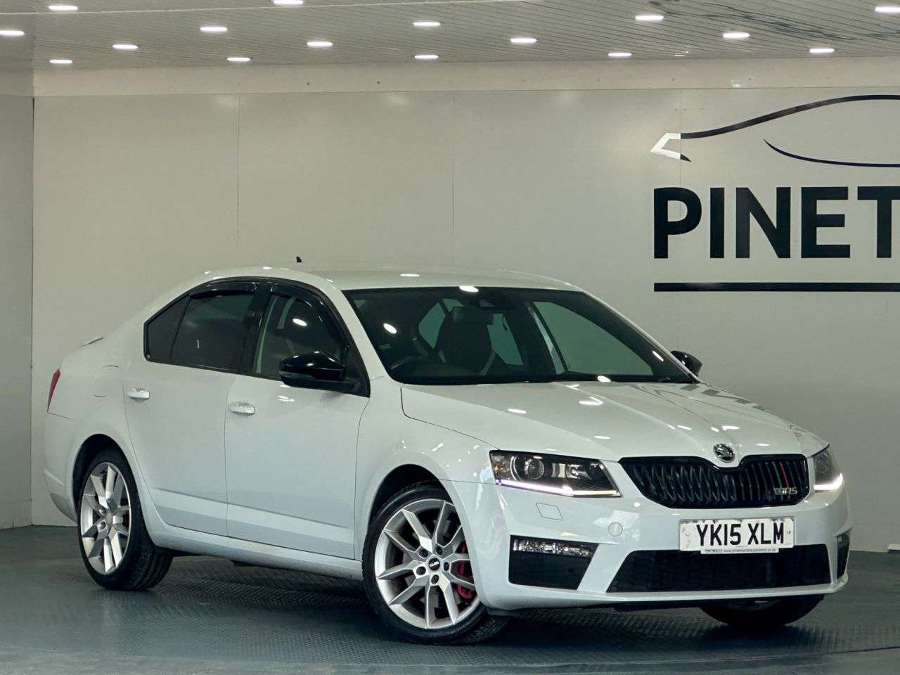 A 2015 SKODA OCTAVIA 2.0 TDI vRS Hatchback 5dr Diesel DSG Euro 5 (s/s) (184 ps) A 2015 SKODA OCTAVIA 2.0 TDI vRS Hatchback 5dr Diesel DSG Euro 5 (s/s) (184 ps)