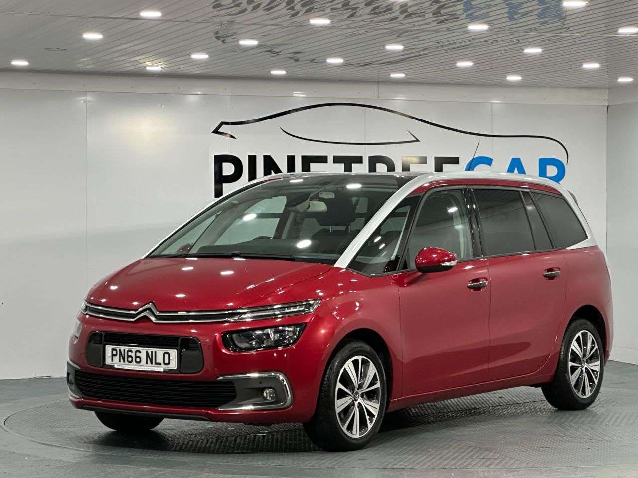 A 2016 CITROEN GRAND C4 PICASSO 1.6 BlueHDi Flair MPV 5dr Diesel Manual Euro 6 (s/s) (120 ps) A 2016 CITROEN GRAND C4 PICASSO 1.6 BlueHDi Flair MPV 5dr Diesel Manual Euro 6 (s/s) (120 ps)