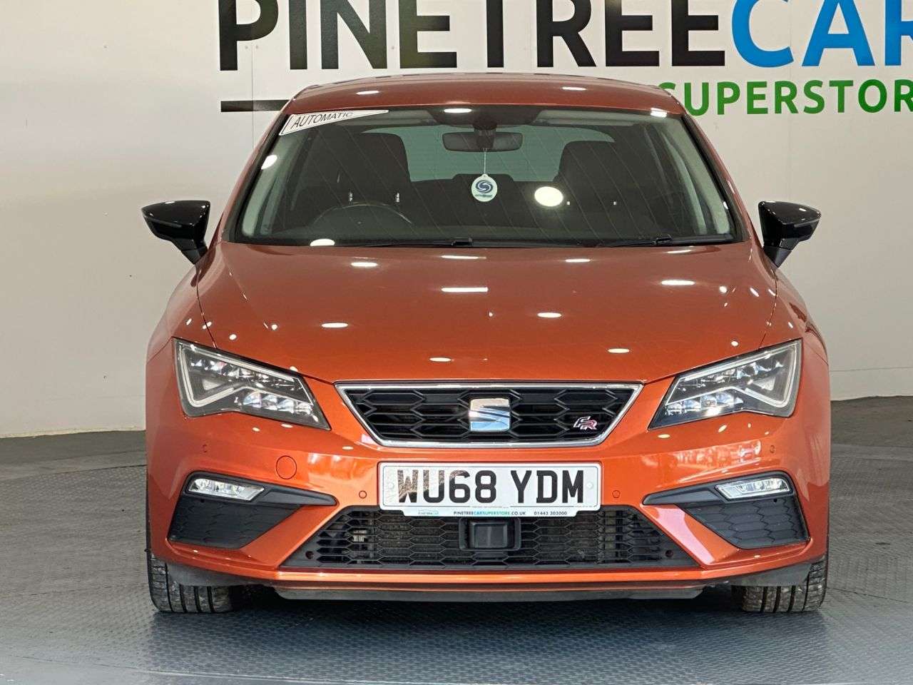 A 2018 SEAT LEON 2.0 TSI FR Hatchback 5dr Petrol DSG Euro 6 (s/s) (190 ps) A 2018 SEAT LEON 2.0 TSI FR Hatchback 5dr Petrol DSG Euro 6 (s/s) (190 ps)