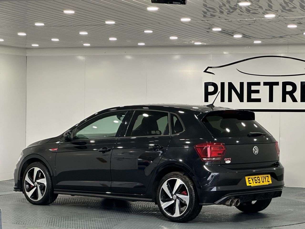 2019 VOLKSWAGEN POLO 2019 VOLKSWAGEN POLO