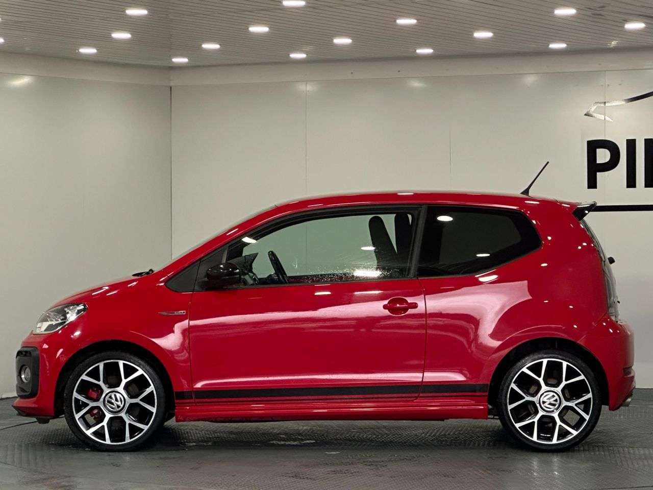 2018 VOLKSWAGEN UP! 2018 VOLKSWAGEN UP!