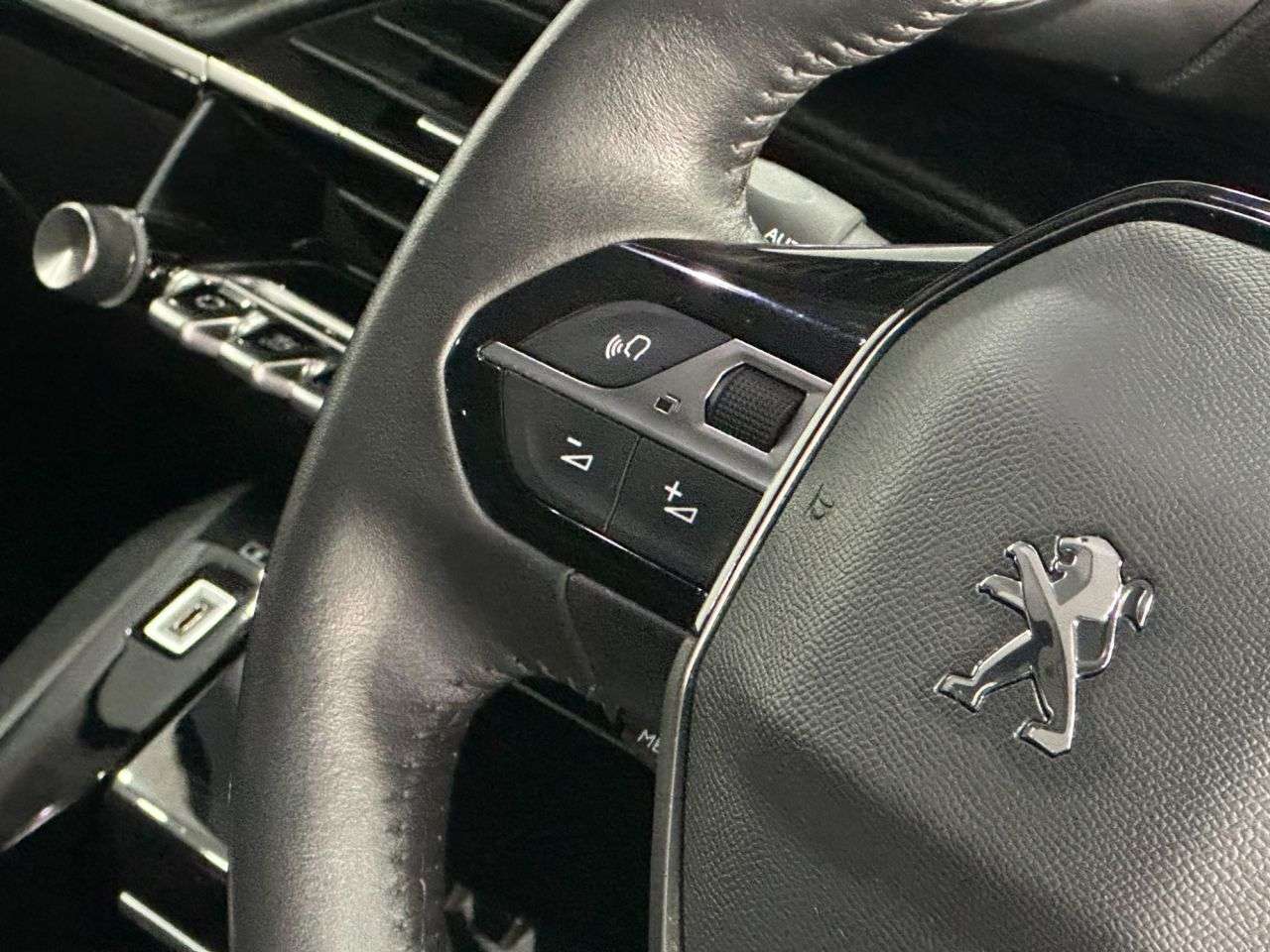 2021 PEUGEOT 2008 2021 PEUGEOT 2008