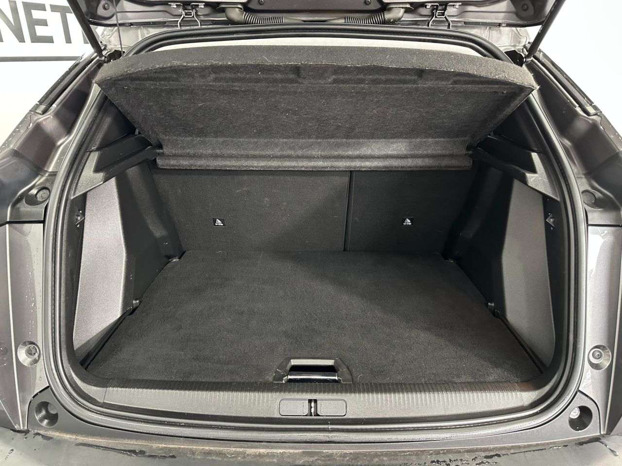 2021 PEUGEOT 2008 2021 PEUGEOT 2008