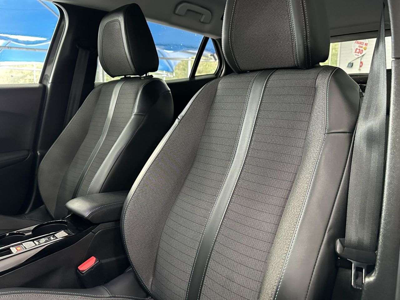 2021 PEUGEOT 2008 2021 PEUGEOT 2008