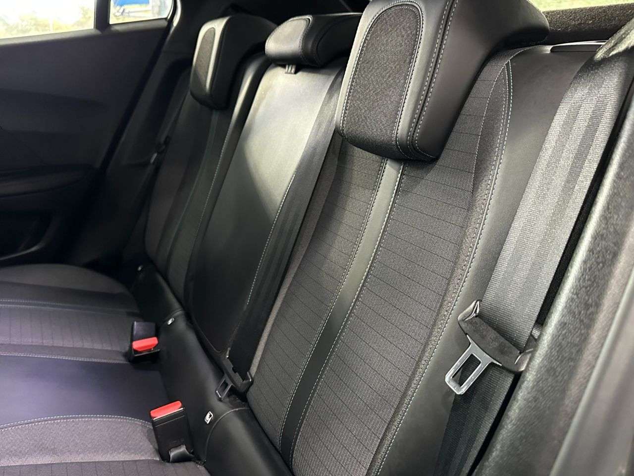 2021 PEUGEOT 2008 2021 PEUGEOT 2008