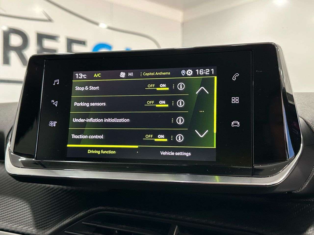 2021 PEUGEOT 2008 2021 PEUGEOT 2008