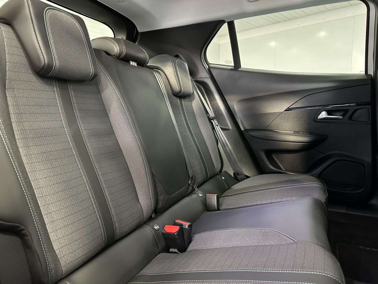 2021 PEUGEOT 2008 2021 PEUGEOT 2008