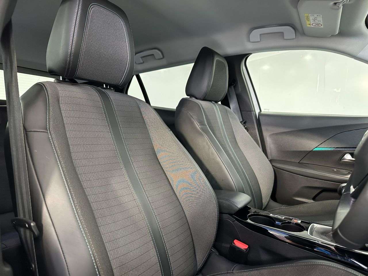 2021 PEUGEOT 2008 2021 PEUGEOT 2008