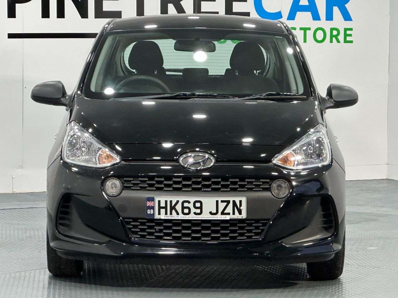 A 2019 HYUNDAI I10 1.0 S Hatchback 5dr Petrol Manual Euro 6 (67 ps) A 2019 HYUNDAI I10 1.0 S Hatchback 5dr Petrol Manual Euro 6 (67 ps)