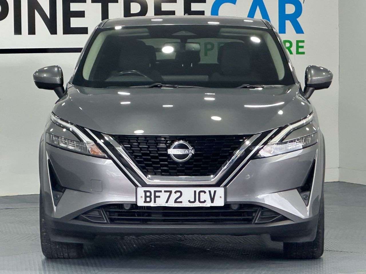A 2022 NISSAN QASHQAI 1.3 DIG-T MHEV N-Connecta SUV 5dr Petrol Hybrid Manual Euro 6 (s/s) (140 ps A 2022 NISSAN QASHQAI 1.3 DIG-T MHEV N-Connecta SUV 5dr Petrol Hybrid Manual Euro 6 (s/s) (140 ps