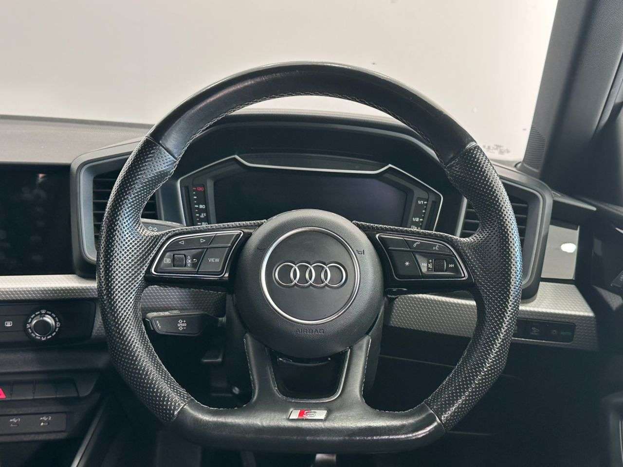 2021 AUDI A1 2021 AUDI A1