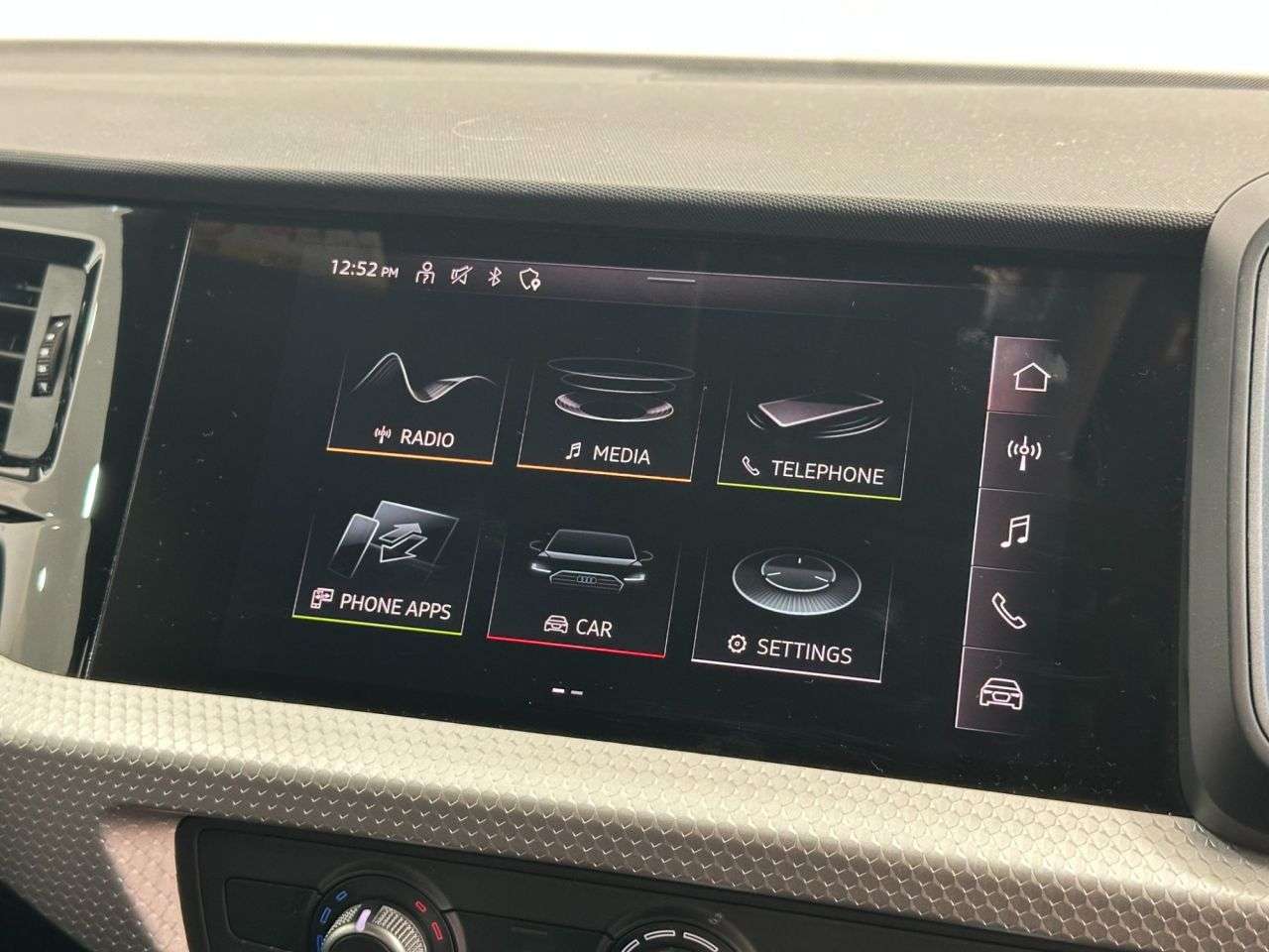 2021 AUDI A1 2021 AUDI A1