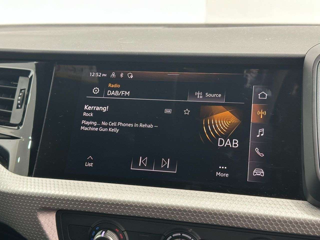 2021 AUDI A1 2021 AUDI A1