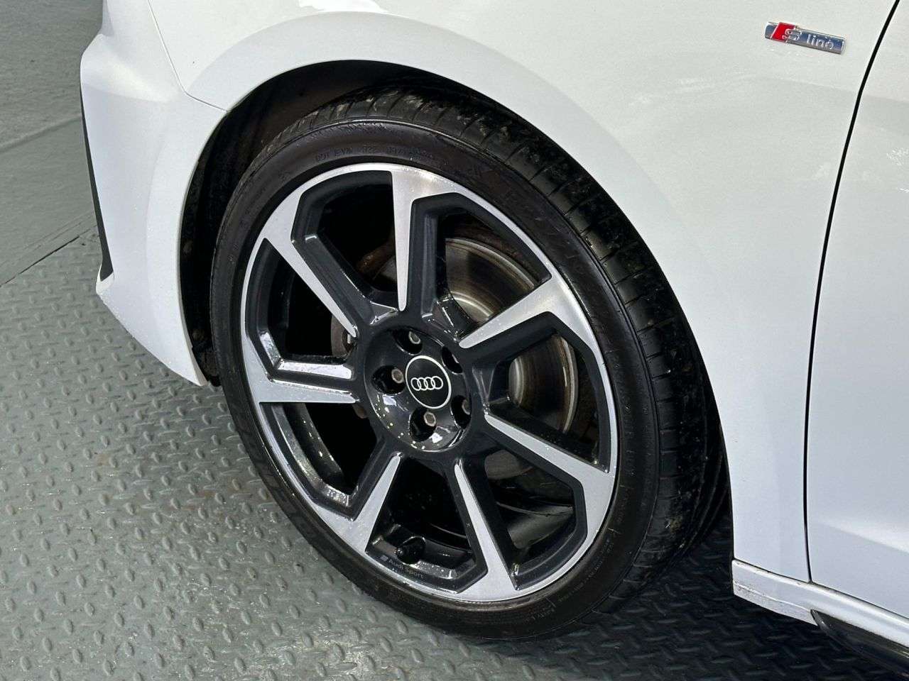 2021 AUDI A1 2021 AUDI A1