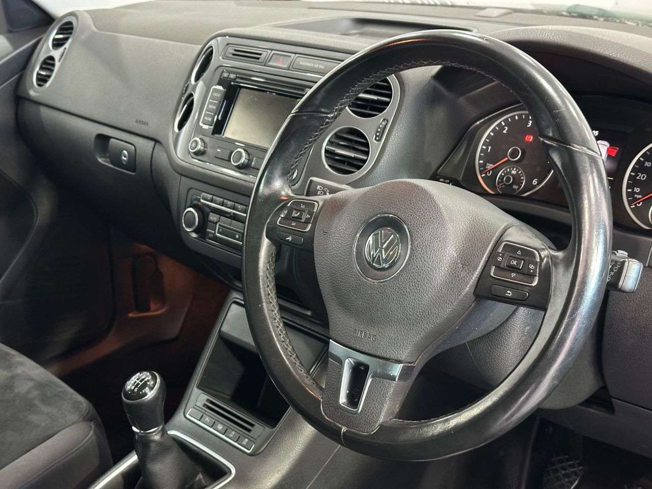 2015 VOLKSWAGEN TIGUAN 2015 VOLKSWAGEN TIGUAN