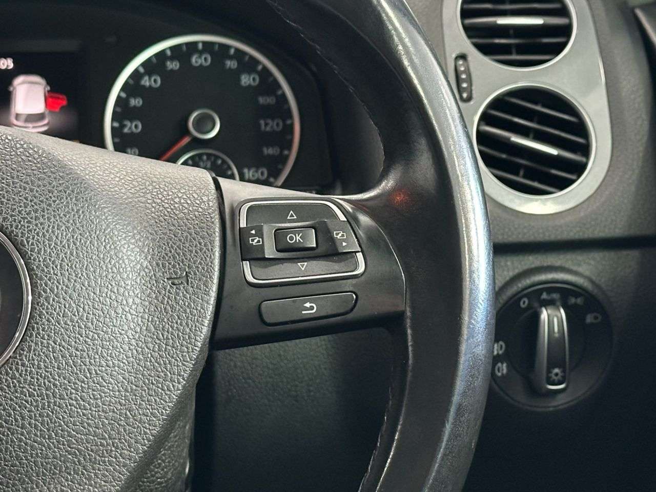 2015 VOLKSWAGEN TIGUAN 2015 VOLKSWAGEN TIGUAN