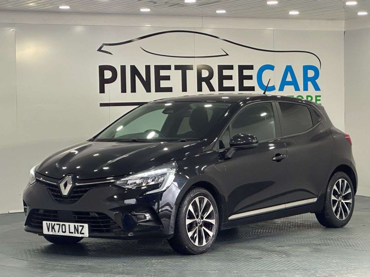 A 2020 RENAULT CLIO 1.5 Blue dCi Iconic Hatchback 5dr Diesel Manual Euro 6 (s/s) (85 ps) A 2020 RENAULT CLIO 1.5 Blue dCi Iconic Hatchback 5dr Diesel Manual Euro 6 (s/s) (85 ps)