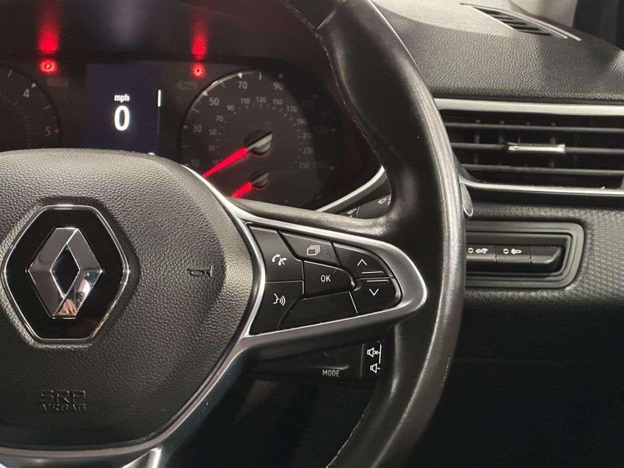 2020 RENAULT CLIO 2020 RENAULT CLIO