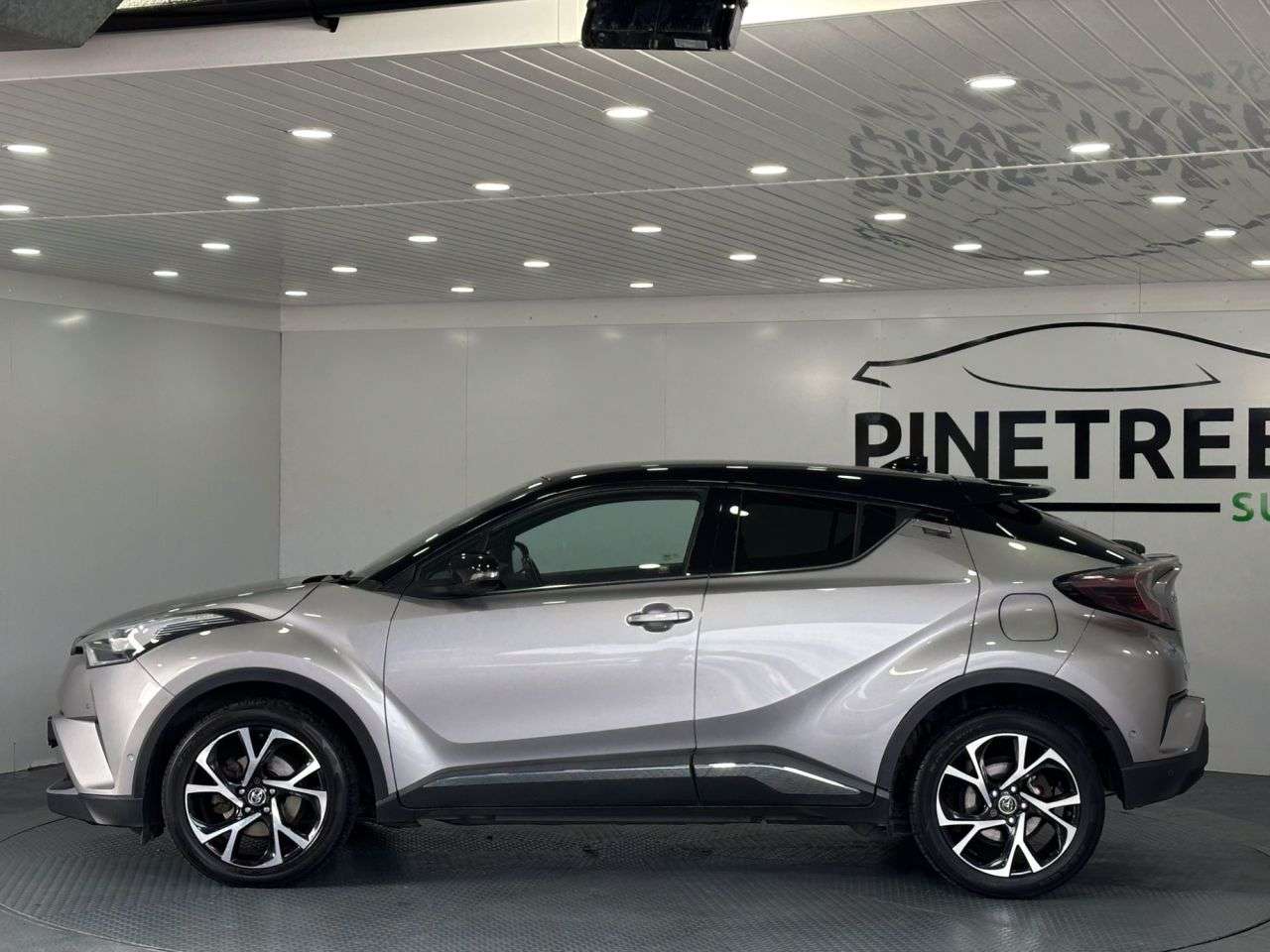 2017 TOYOTA C-HR 2017 TOYOTA C-HR