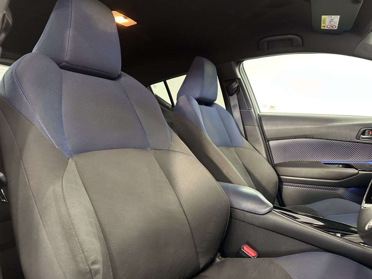 2017 TOYOTA C-HR 2017 TOYOTA C-HR