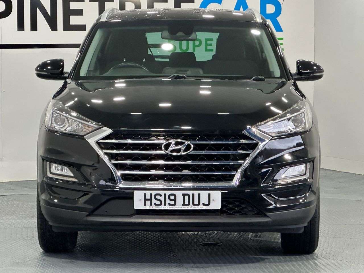 A 2019 HYUNDAI TUCSON 1.6 GDi SE Nav SUV 5dr Petrol Manual Euro 6 (s/s) (132 ps) A 2019 HYUNDAI TUCSON 1.6 GDi SE Nav SUV 5dr Petrol Manual Euro 6 (s/s) (132 ps)