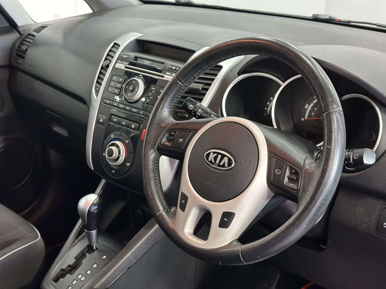 2011 KIA VENGA 2011 KIA VENGA