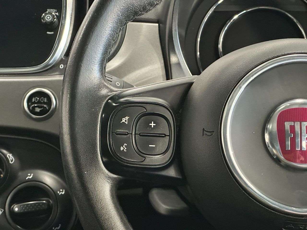 2020 FIAT 500 2020 FIAT 500