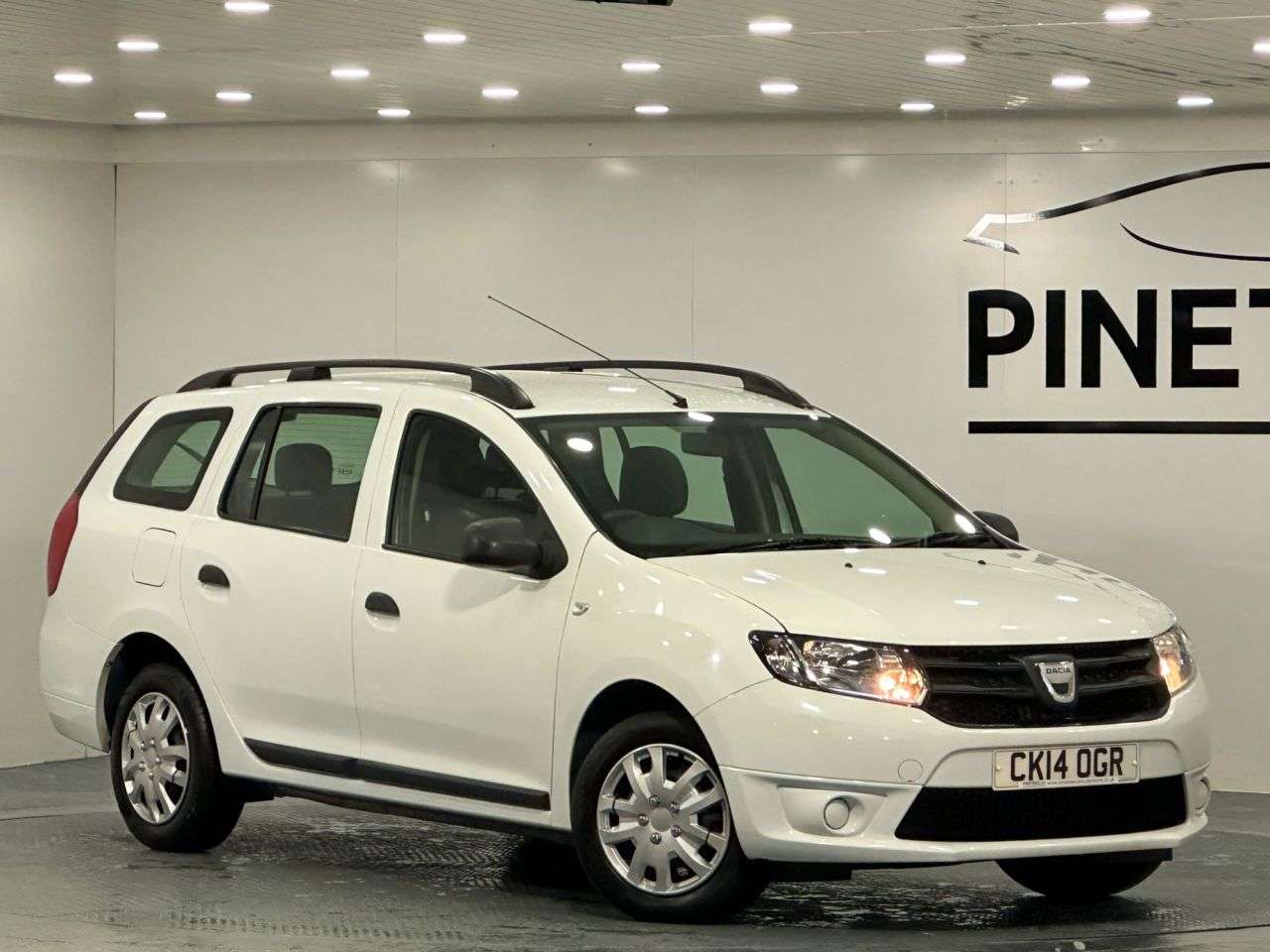 A 2014 DACIA LOGAN MCV 1.2 Ambiance Estate 5dr Petrol Manual Euro 5 (75 ps) A 2014 DACIA LOGAN MCV 1.2 Ambiance Estate 5dr Petrol Manual Euro 5 (75 ps)