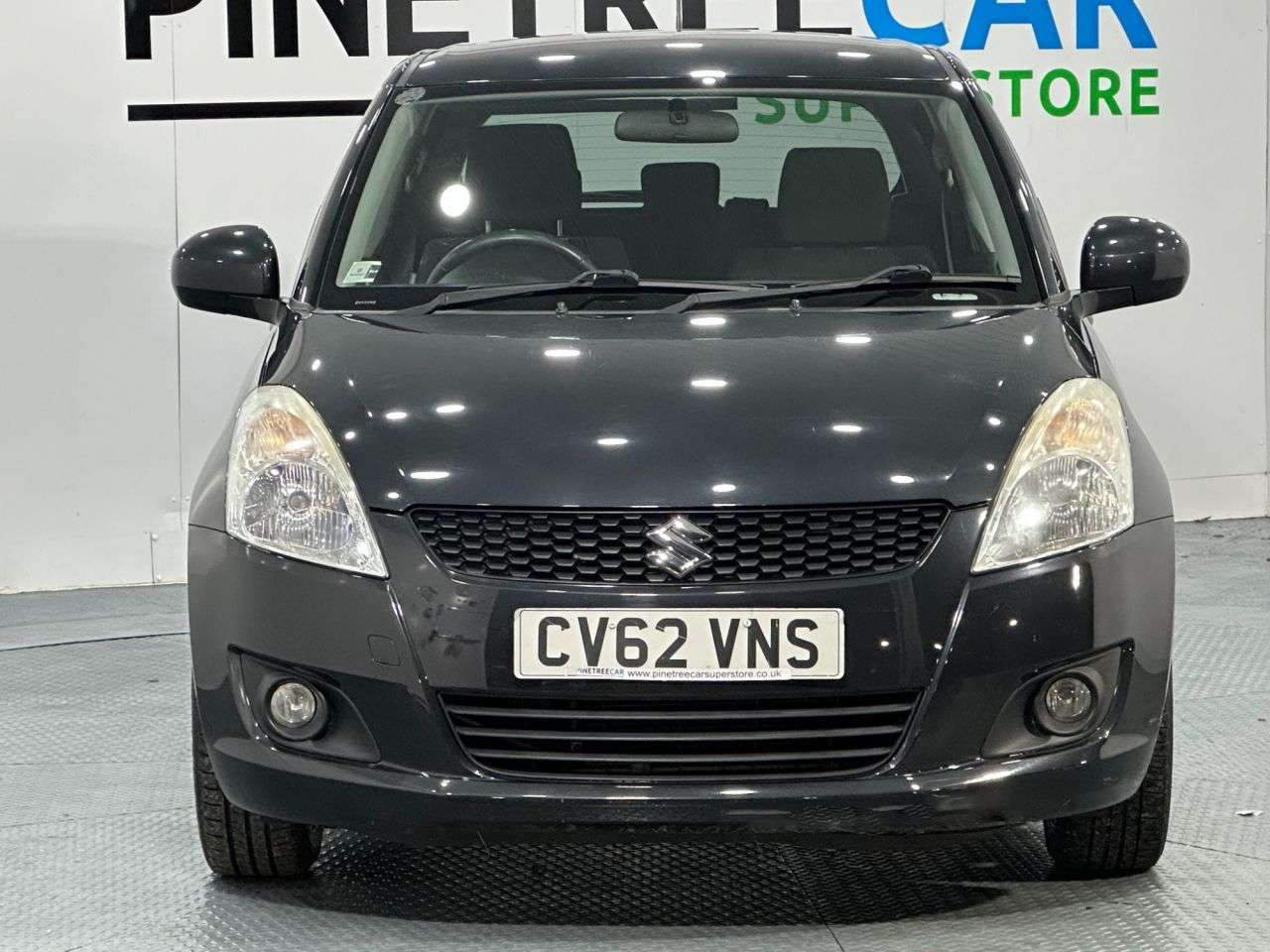 A 2012 SUZUKI SWIFT 1.2 SZ4 Hatchback 5dr Petrol Auto Euro 5 (94 ps) A 2012 SUZUKI SWIFT 1.2 SZ4 Hatchback 5dr Petrol Auto Euro 5 (94 ps)