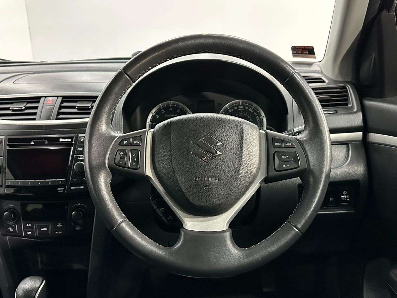 2012 SUZUKI SWIFT 2012 SUZUKI SWIFT