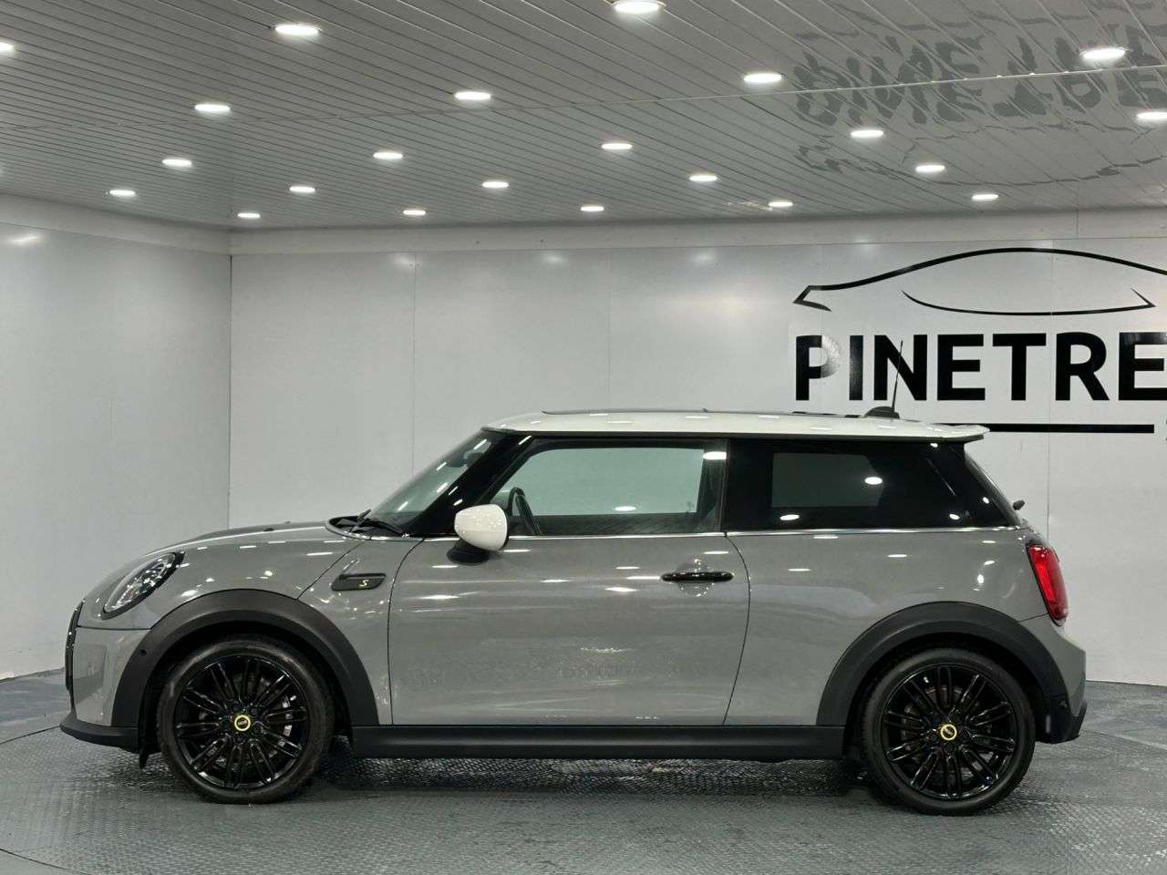 2021 MINI ELECTRIC HATCH 2021 MINI ELECTRIC HATCH