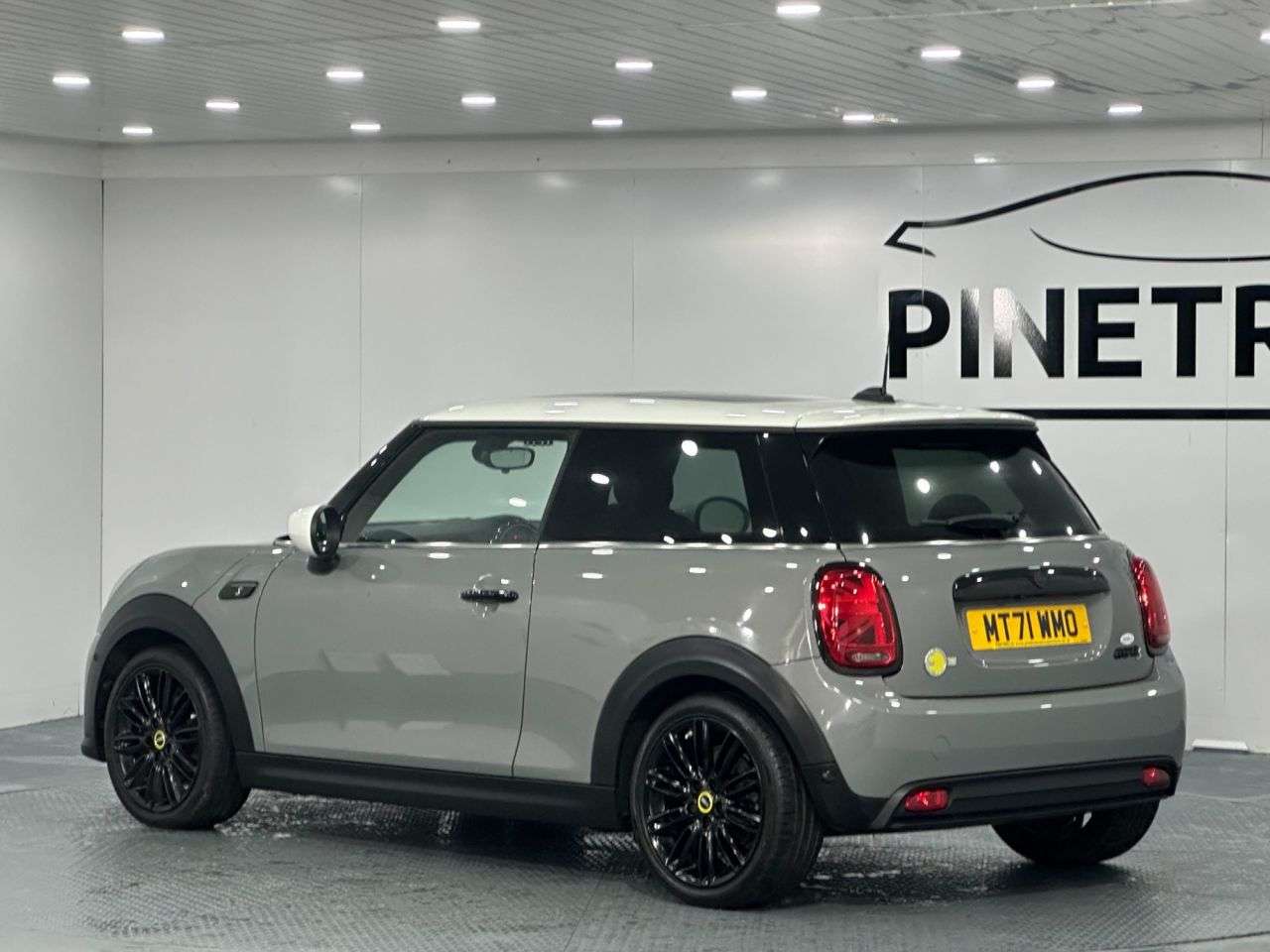 2021 MINI ELECTRIC HATCH 2021 MINI ELECTRIC HATCH