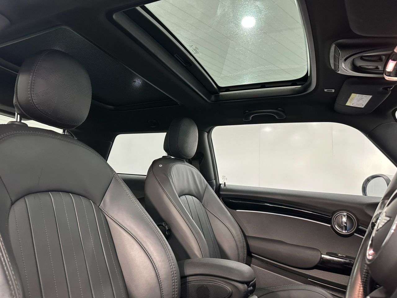 2021 MINI ELECTRIC HATCH 2021 MINI ELECTRIC HATCH