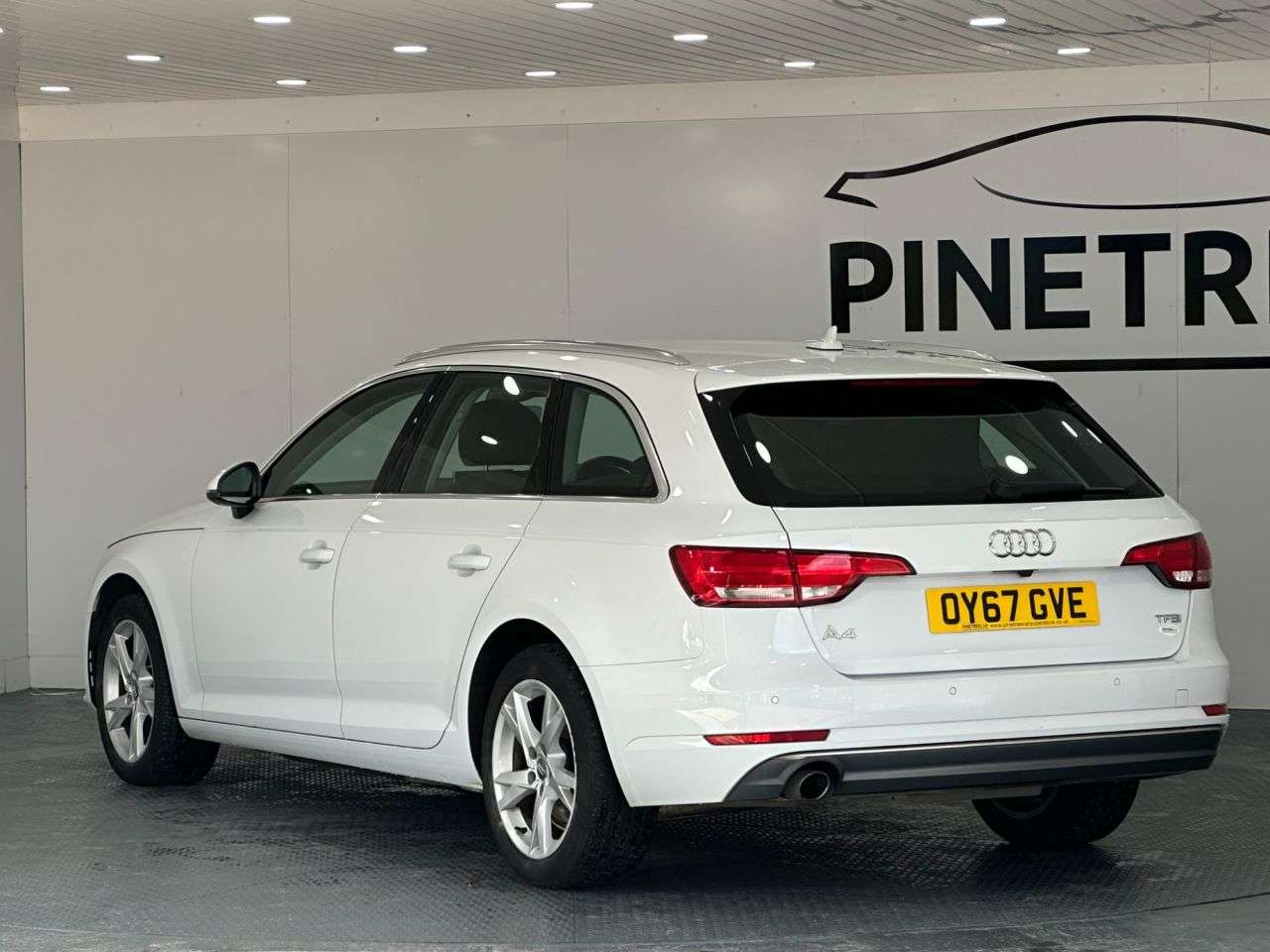 2017 AUDI A4 AVANT 2017 AUDI A4 AVANT