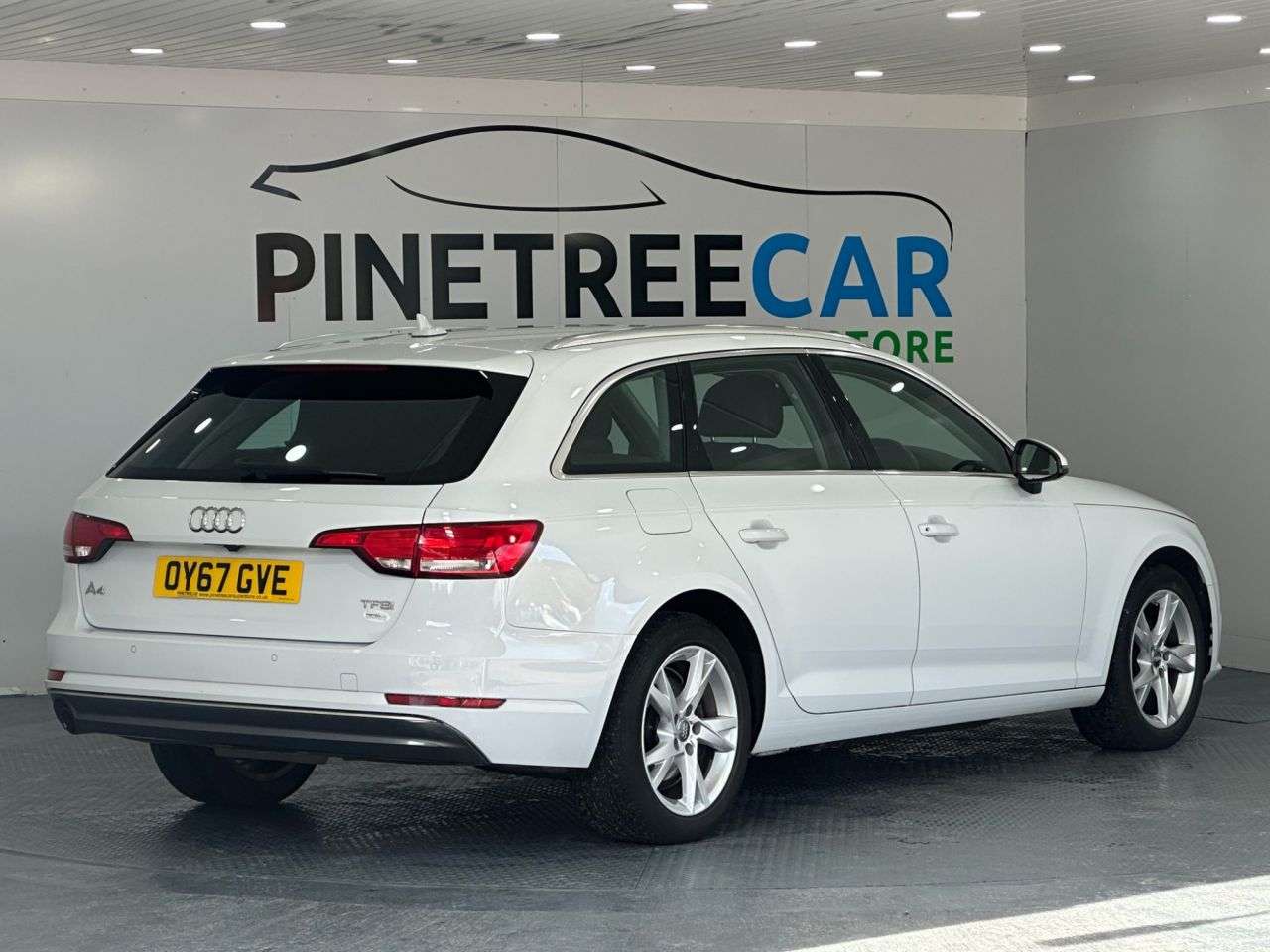 2017 AUDI A4 AVANT 2017 AUDI A4 AVANT