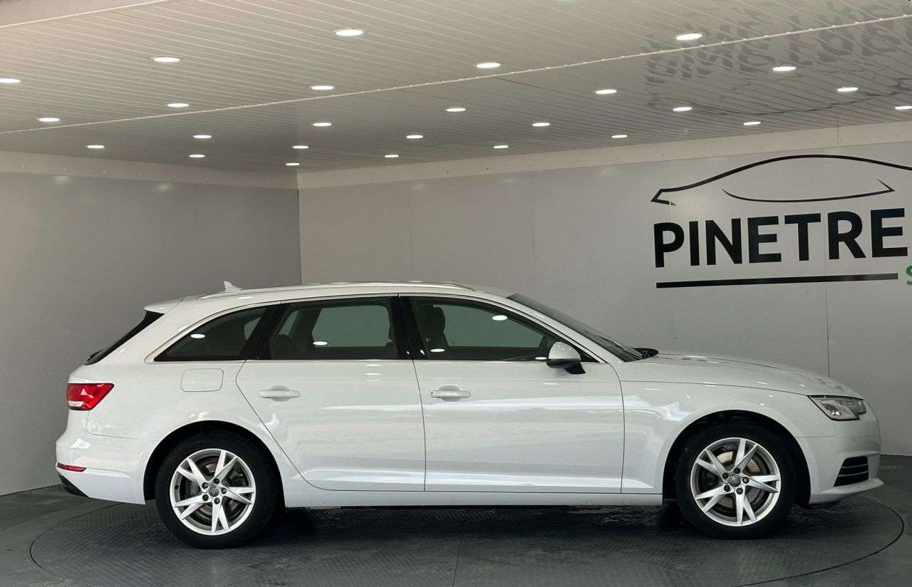 2017 AUDI A4 AVANT 2017 AUDI A4 AVANT