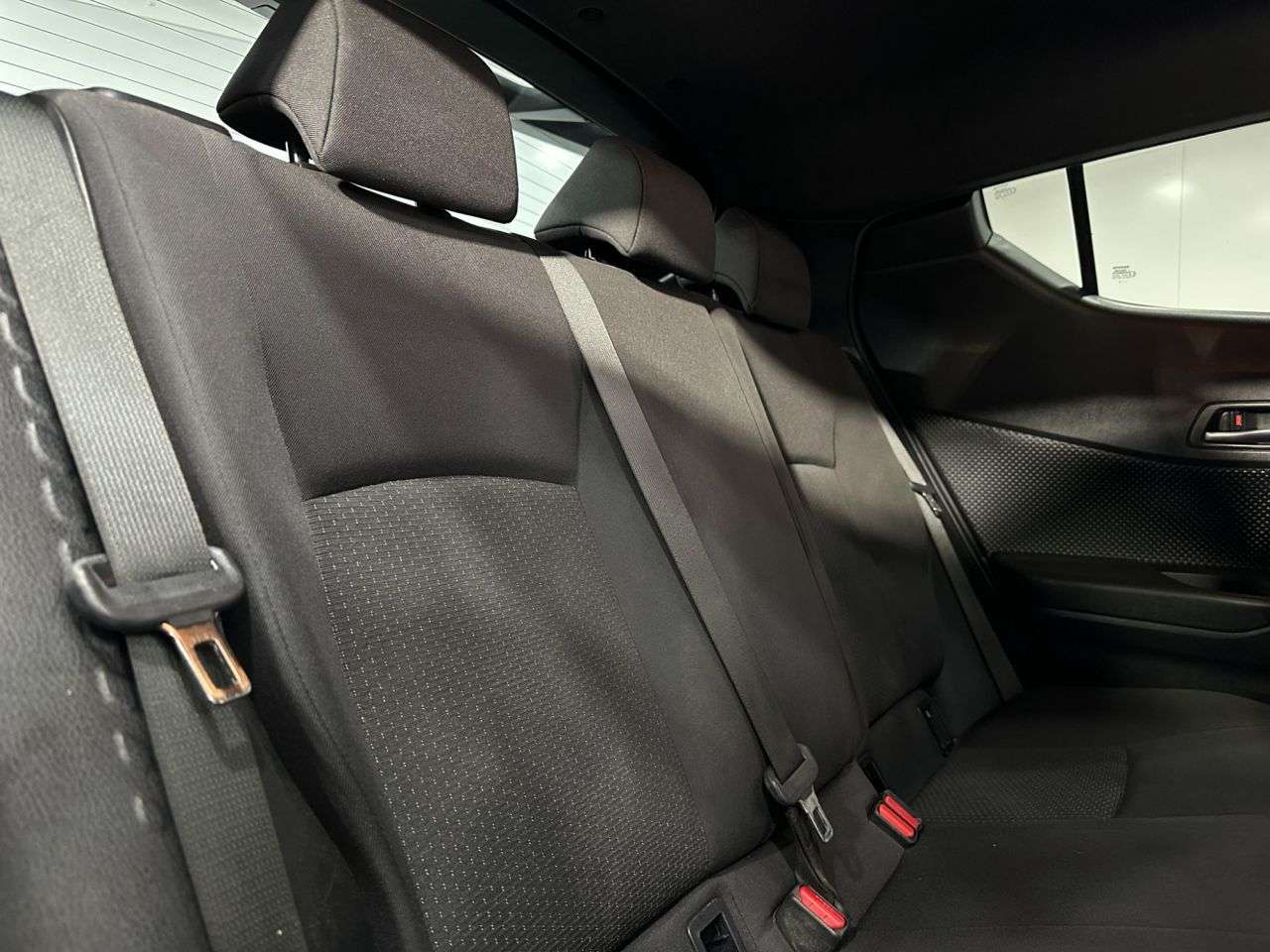 2018 TOYOTA C-HR 2018 TOYOTA C-HR