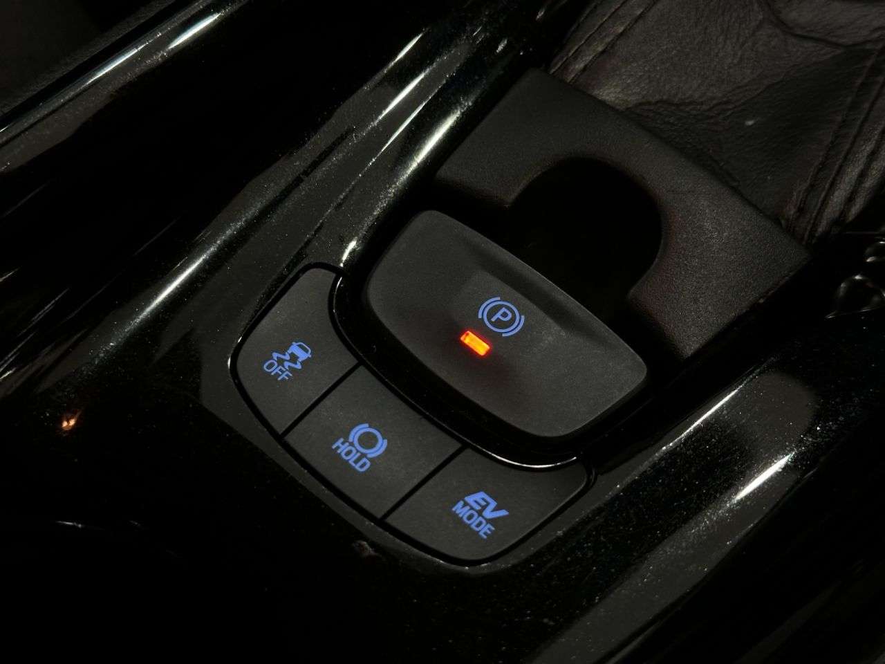 2018 TOYOTA C-HR 2018 TOYOTA C-HR